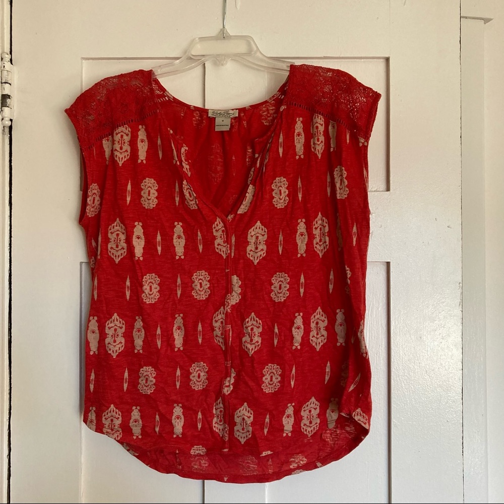 Crochet Detail Sleeveless Top